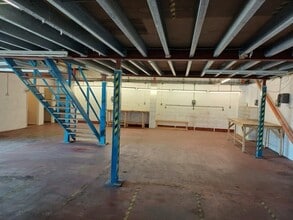 6-8 Henson Clos, Kettering à louer Photo intérieure- Image 2 de 2