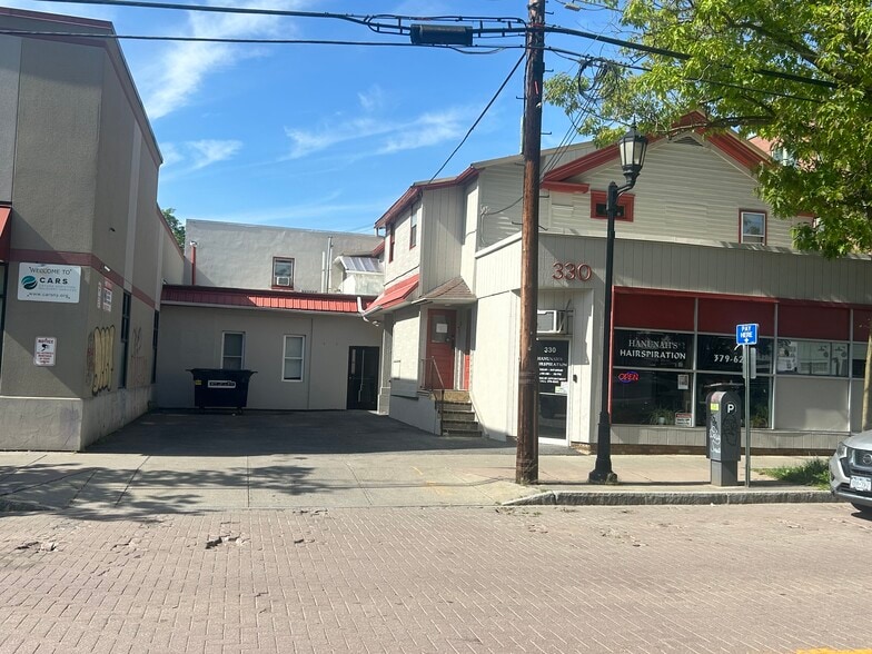 330 W State St, Ithaca, NY for lease - Primary Photo - Image 1 of 6
