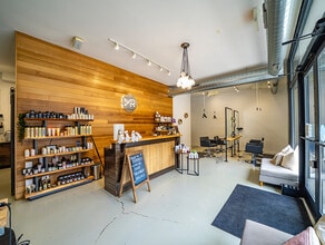 2028 W Division St, Chicago, IL for lease Interior Photo- Image 2 of 3