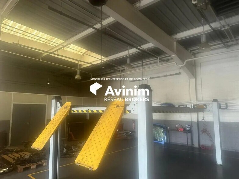 Industriel dans SAINT-OUEN-L'AUMONE à louer - Photo du bâtiment - Image 3 de 8