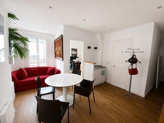 Plus de détails pour 19 Rue Beaurepaire, Paris - Bureau à louer