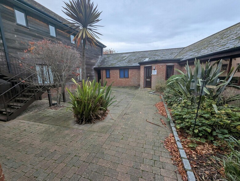 Lake Ln, Bognor Regis à louer - Photo du bâtiment - Image 2 de 3