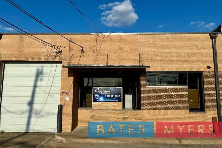 2560 Irving Blvd, Dallas, TX for lease - Building Photo - Image 1 of 4