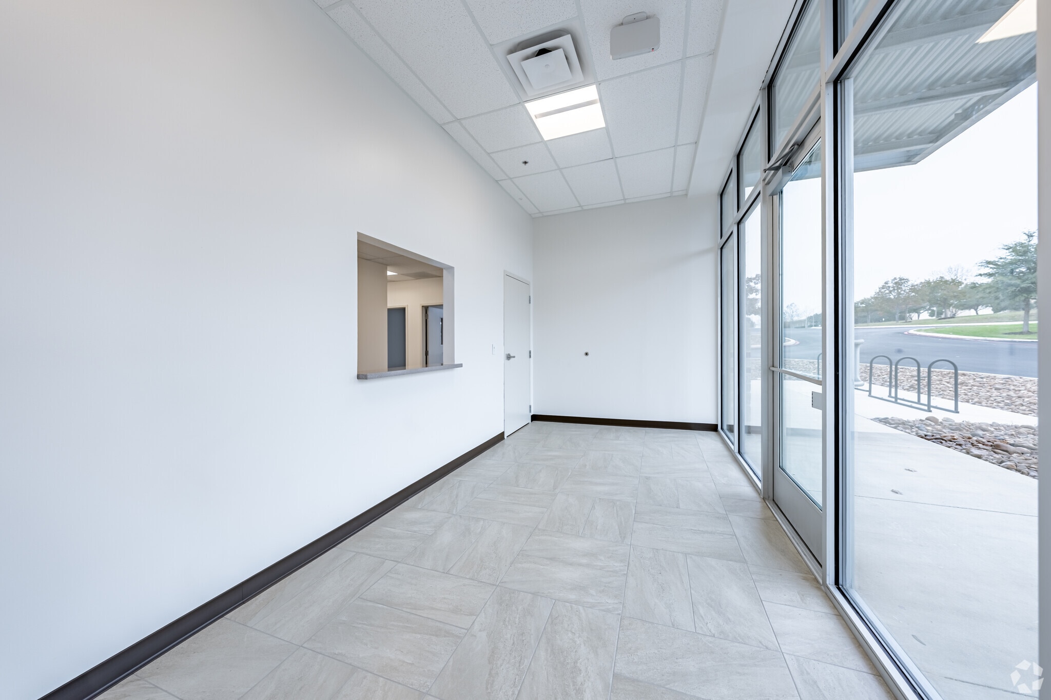 6422 E Campus Dr, San Antonio, TX à louer Photo intérieure- Image 1 de 21