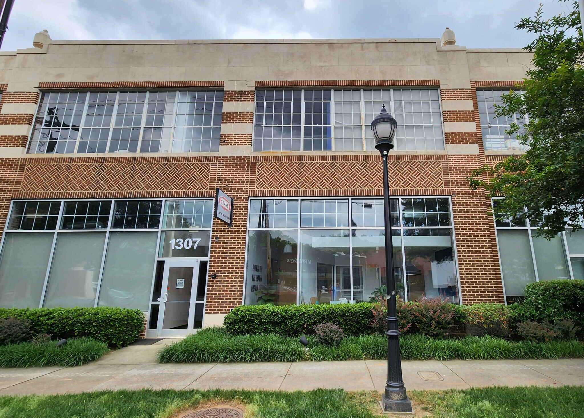 1307 W Morehead St, Charlotte, NC à vendre Photo du bâtiment- Image 1 de 17