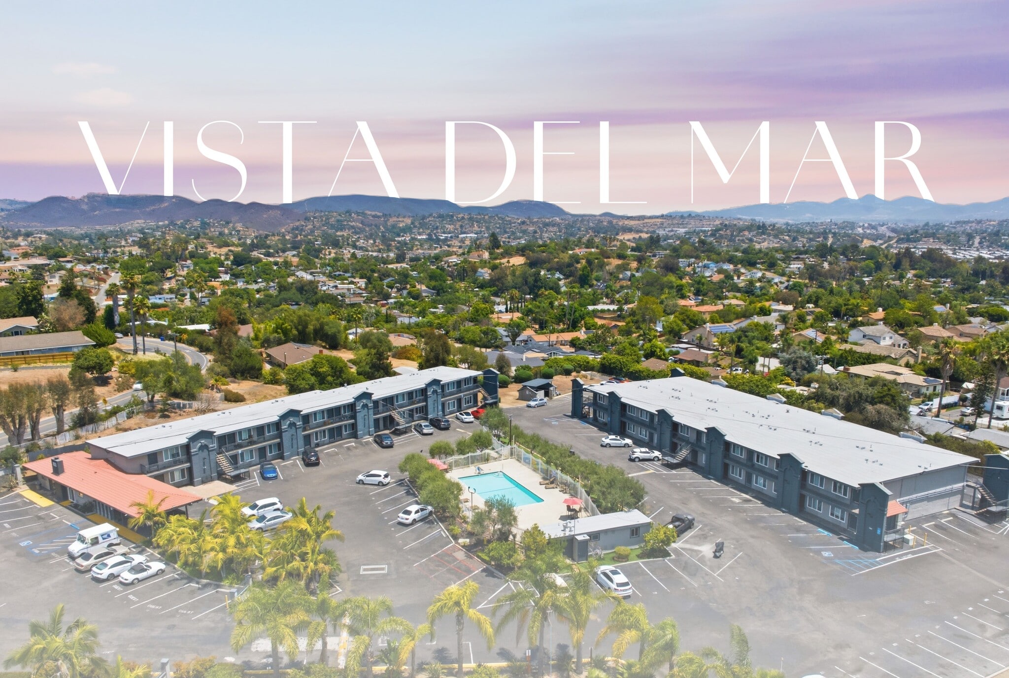 330 Mar Vista Dr, Vista, CA à vendre Photo du bâtiment- Image 1 de 24