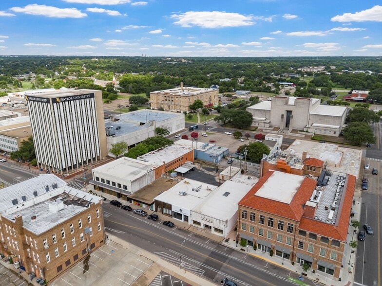 711-723 Washington Ave, Waco, TX à louer - Photo du bâtiment - Image 2 de 4