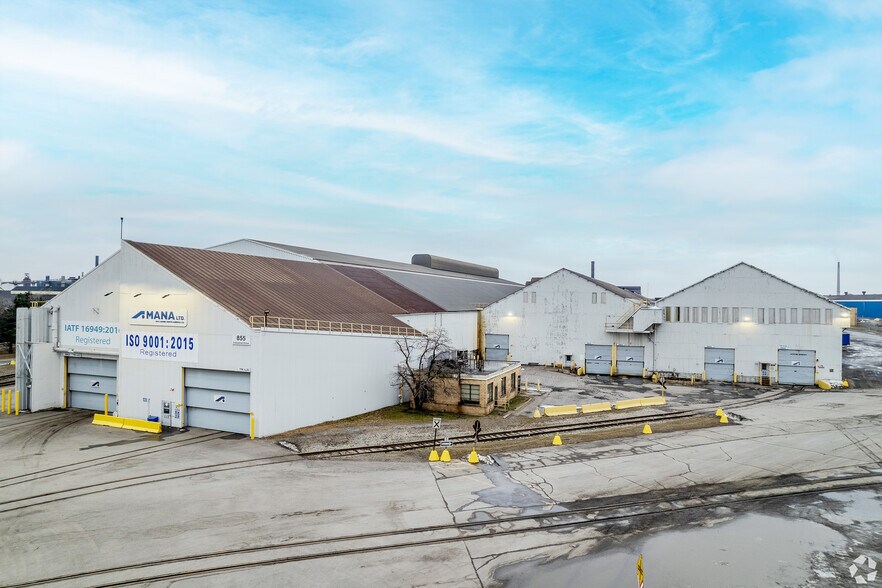 855 Industrial Dr, Hamilton, ON for sale - Building Photo - Image 1 of 1