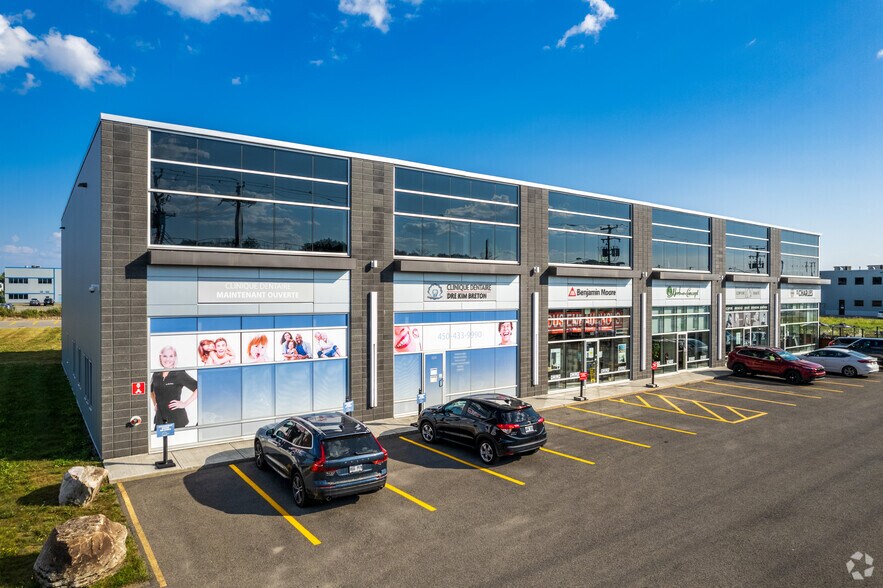17680 Rue Charles, Mirabel, QC à louer - Photo du bâtiment - Image 3 de 5