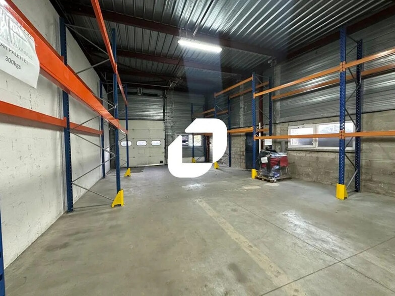 Bureau dans Chelles à louer - Photo intérieure - Image 2 de 7