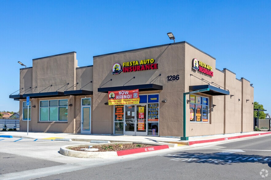 1286 N Peach Ave, Fresno, CA for lease - Primary Photo - Image 1 of 2
