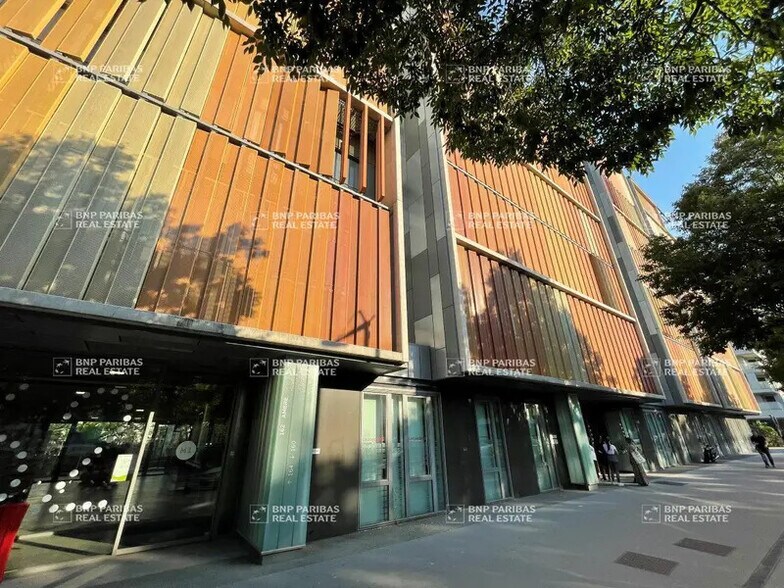 Bureau dans Lyon à louer - Photo du bâtiment - Image 2 de 13