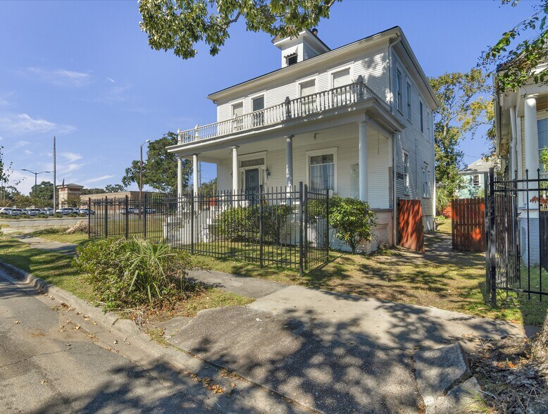 310 W 34th St, Savannah, GA à vendre - Photo du bâtiment - Image 2 de 12