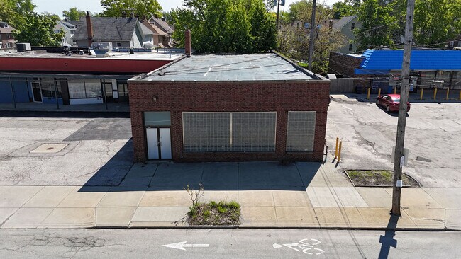 Plus de détails pour 15212 Lake Shore Blvd, Cleveland, OH - Flex à vendre
