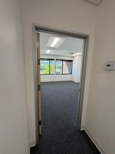 340 S Farrell Dr, Palm Springs, CA for lease Interior Photo- Image 2 of 5