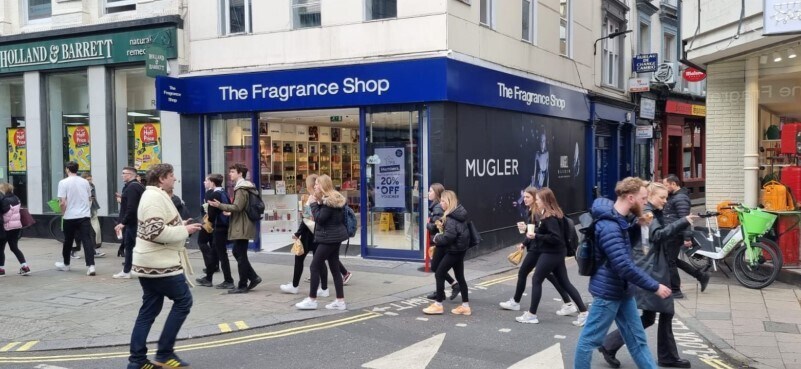 50 Oxford St, Londres à louer Photo du bâtiment- Image 1 de 2