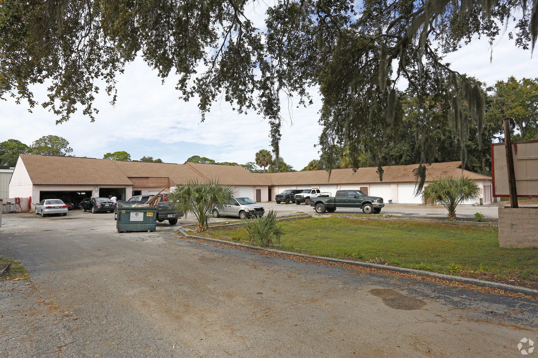 7909-7917 Leo Kidd Ave, Port Richey, FL for sale Primary Photo- Image 1 of 1