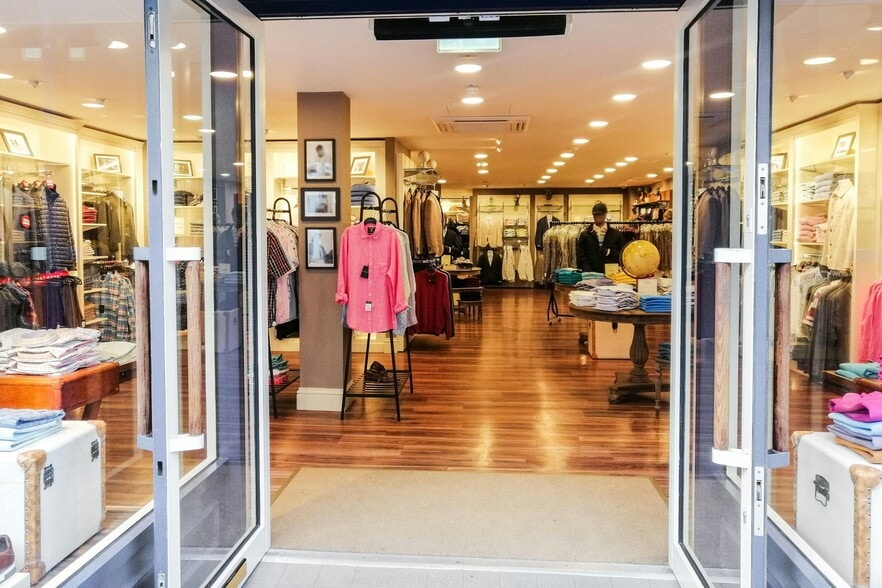 19-21 Bell St, Henley On Thames for sale - Building Photo - Image 3 of 11