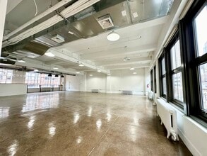 263 W 38th St, New York, NY for lease Interior Photo- Image 1 of 7