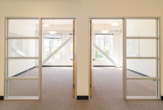 791 Middlefield Rd, Redwood City, CA for lease Building Photo- Image 2 of 5