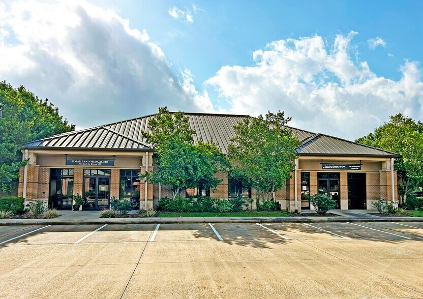 1441 Highway 6, Sugar Land, TX for lease - Building Photo - Image 2 of 3