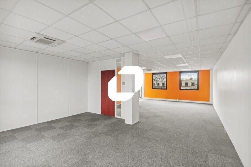 Office in Massy for lease - Building Photo - Image 3 of 14