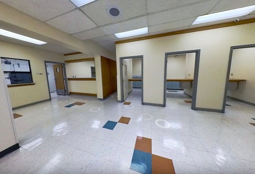 2904 11th St, Rock Island, IL à vendre - Photo du bâtiment - Image 3 de 3