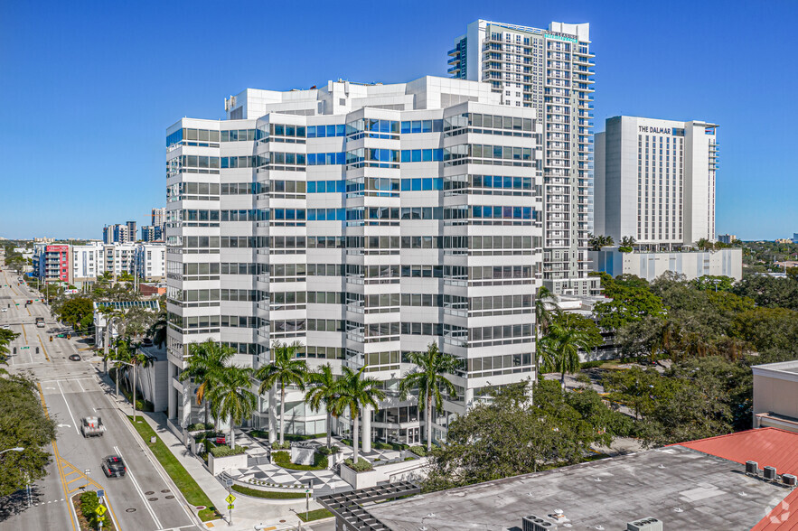 100 NE 3rd Ave, Fort Lauderdale, FL à louer - Photo du b timent - Image 1 de 13