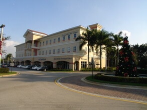 15800-15880 Pines Blvd, Pembroke Pines, FL à louer Photo intérieure- Image 1 de 8