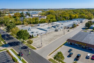 Plus de détails pour 612 E Lake St, Lake Mills, WI - Industriel à louer