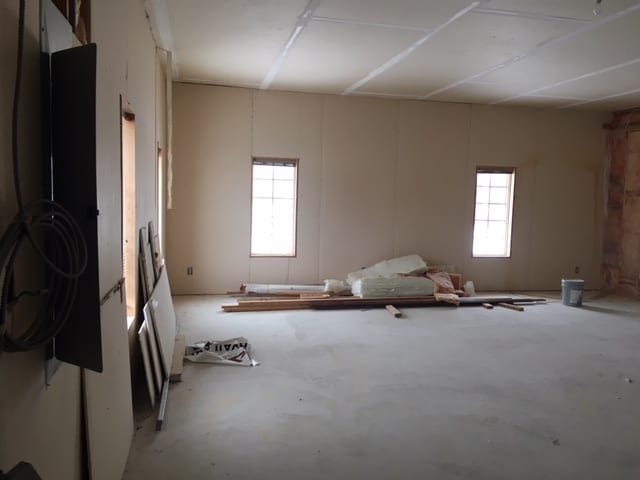 1330-1350 W Southport Rd, Indianapolis, IN for lease - Interior Photo - Image 3 of 8