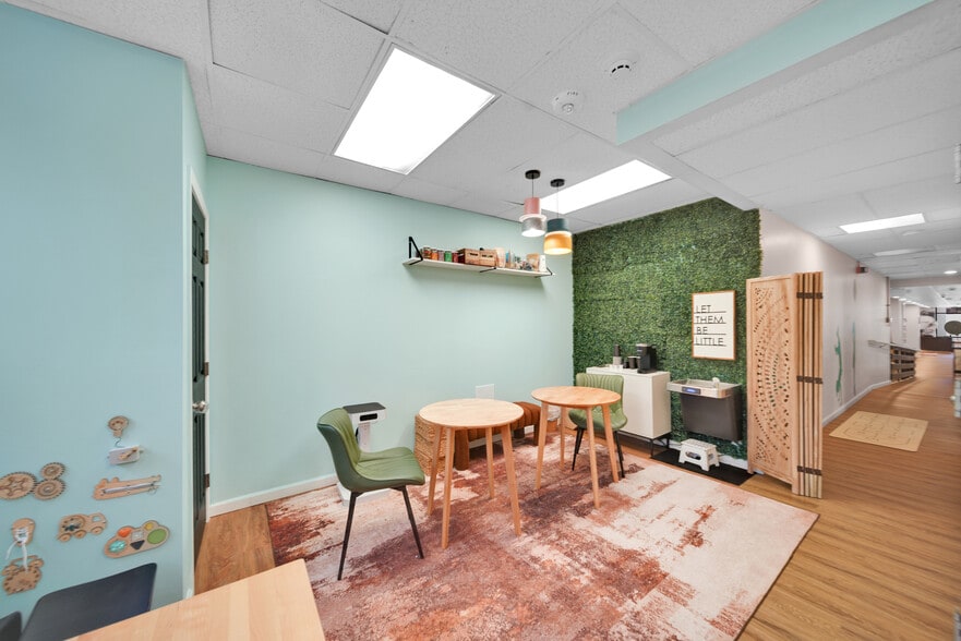 1321 Rockville Pike, Rockville, MD for lease - Building Photo - Image 3 of 26