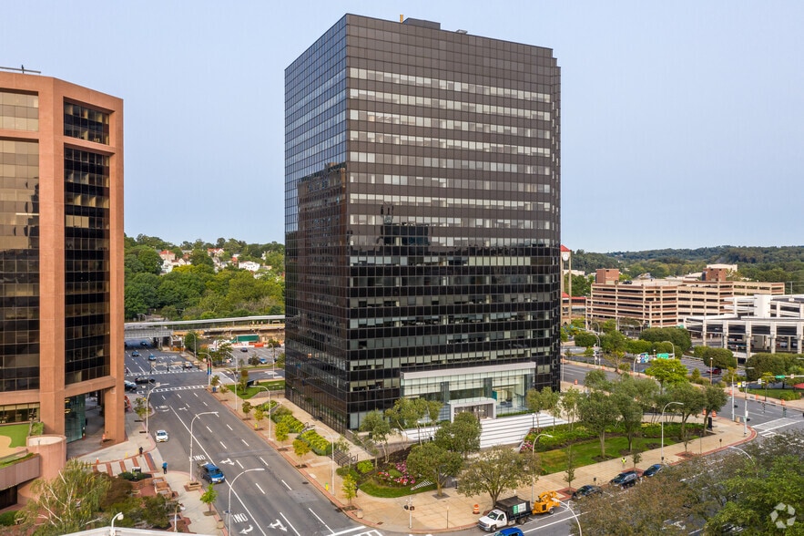 1 N Lexington Ave, White Plains, NY à louer - Photo du bâtiment - Image 2 de 47