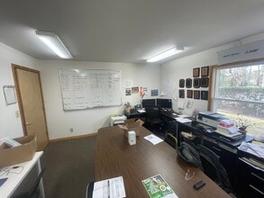 934 W Kitty Hawk Rd, Kitty Hawk, NC for lease Building Photo- Image 2 of 3