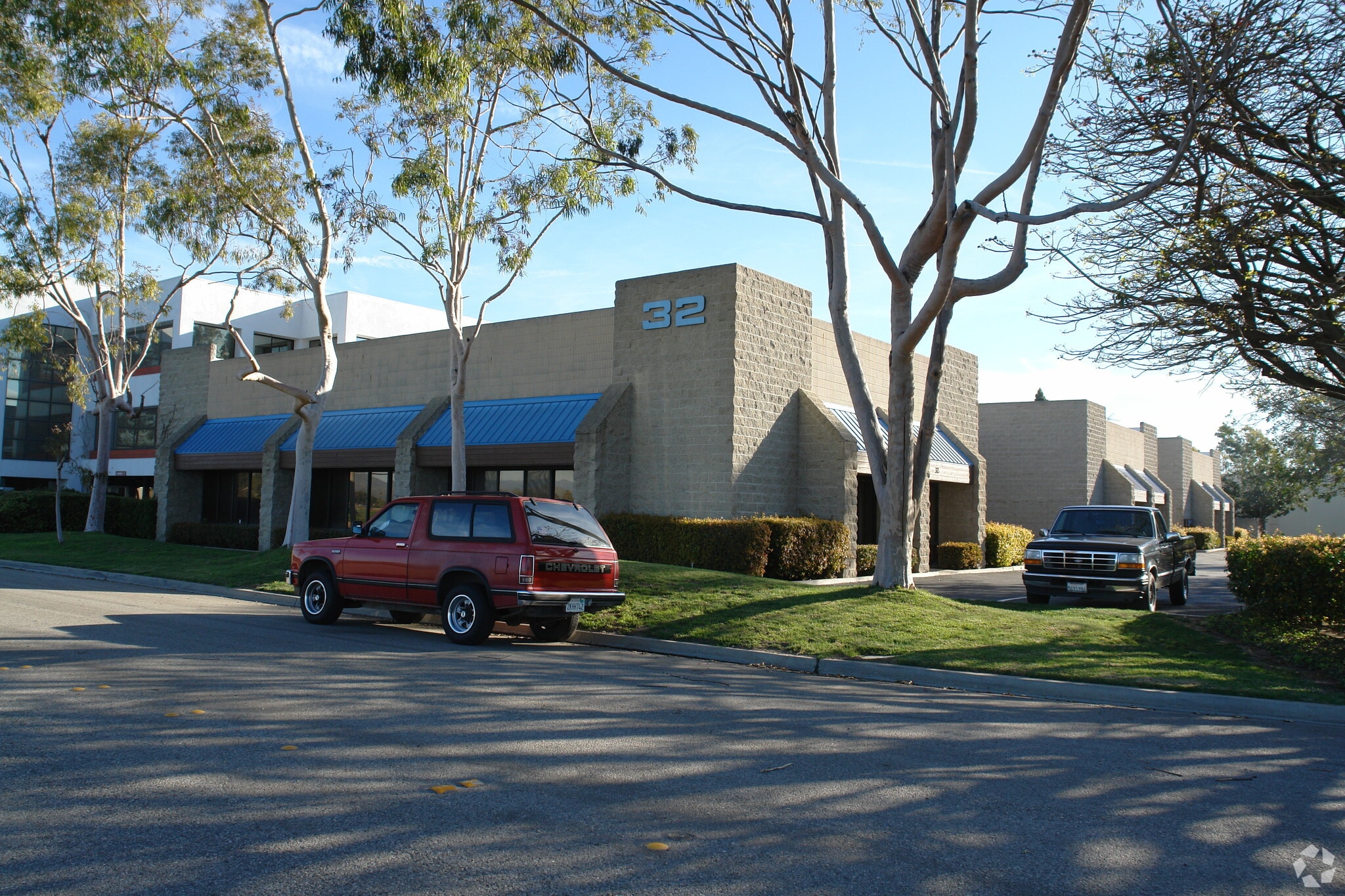 32 N Wood Rd, Camarillo, CA for lease Primary Photo- Image 1 of 5