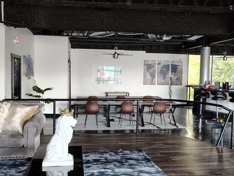 802 Crosstimbers, Houston, TX à vendre - Photo du bâtiment - Image 3 de 39