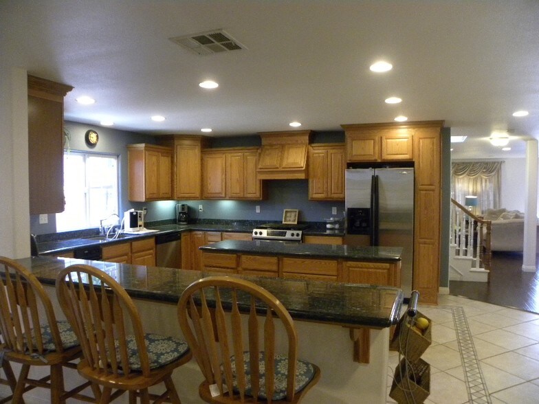 841 N Palm Ave, Upland, CA à vendre - Photo intérieure - Image 3 de 15