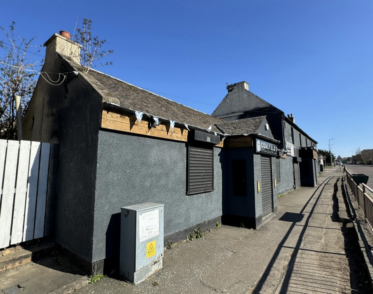 33 Main St, Holytown for lease - Building Photo - Image 2 of 3