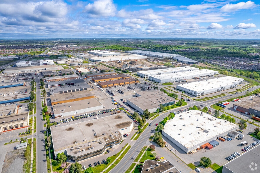 1080 Tapscott Rd, Toronto, ON à vendre - Aérien - Image 2 de 9