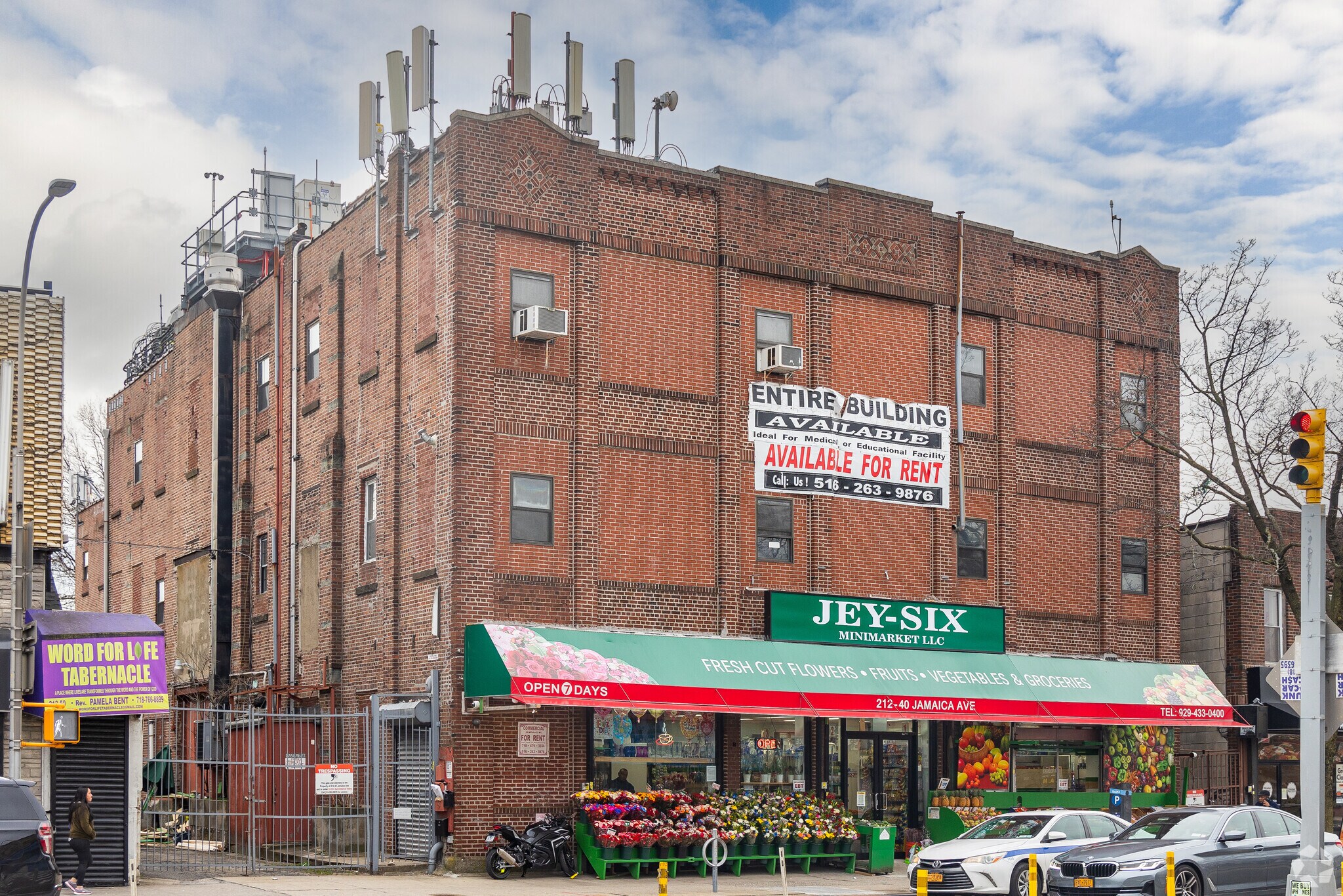 21240 Jamaica Ave, Jamaica, NY à louer Photo principale- Image 1 de 13