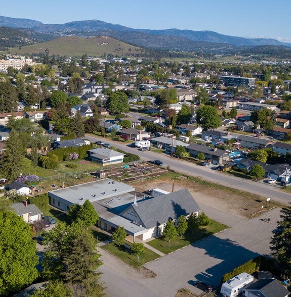 250 Gibbs Rd W, Kelowna, BC for sale - Building Photo - Image 3 of 5