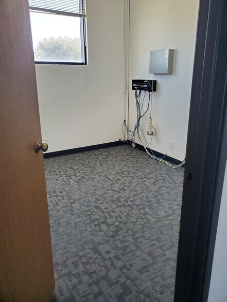 90 Great Oaks Blvd, San Jose, CA à louer - Photo du bâtiment - Image 2 de 15