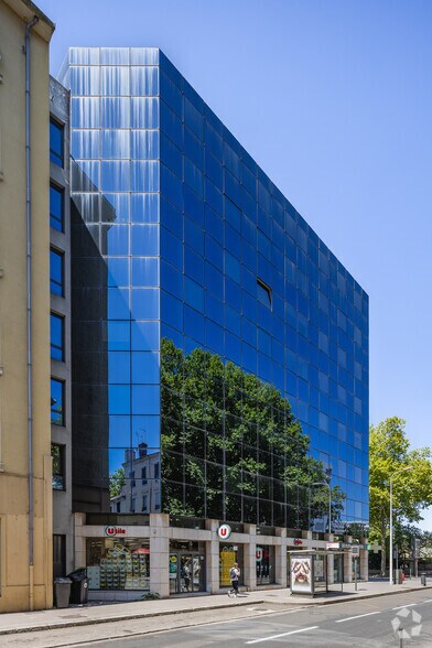 40-42 Avenue Georges Pompidou, Lyon à louer - Photo du bâtiment - Image 2 de 5