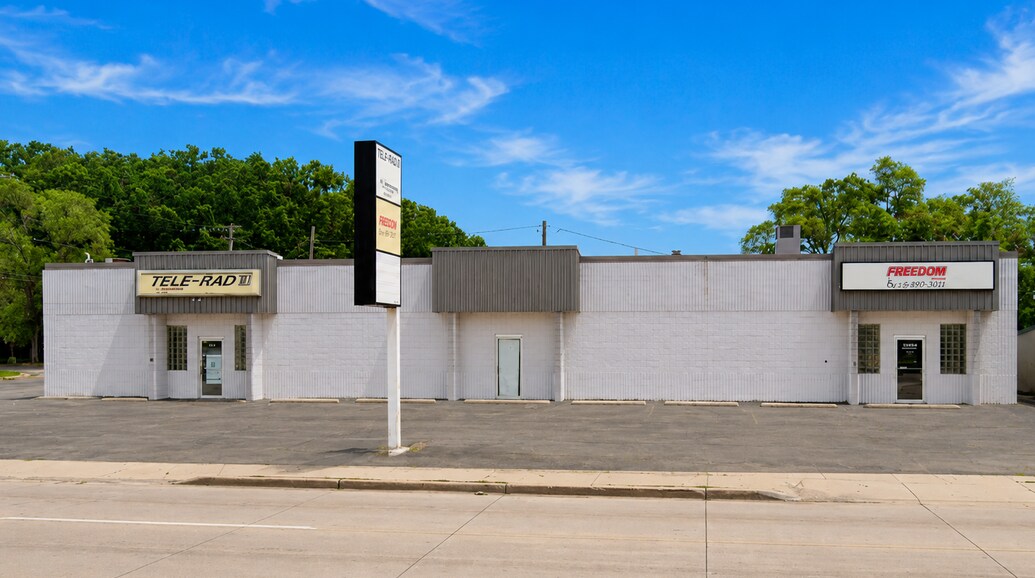 1387 Laketon Ave, Muskegon, MI for lease Building Photo- Image 1 of 2