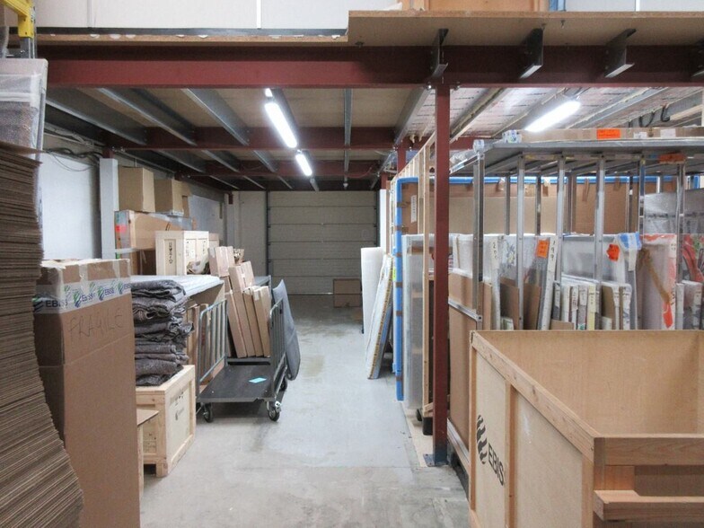 Stairbridge Ln, Bolney à louer - Photo du bâtiment - Image 2 de 3