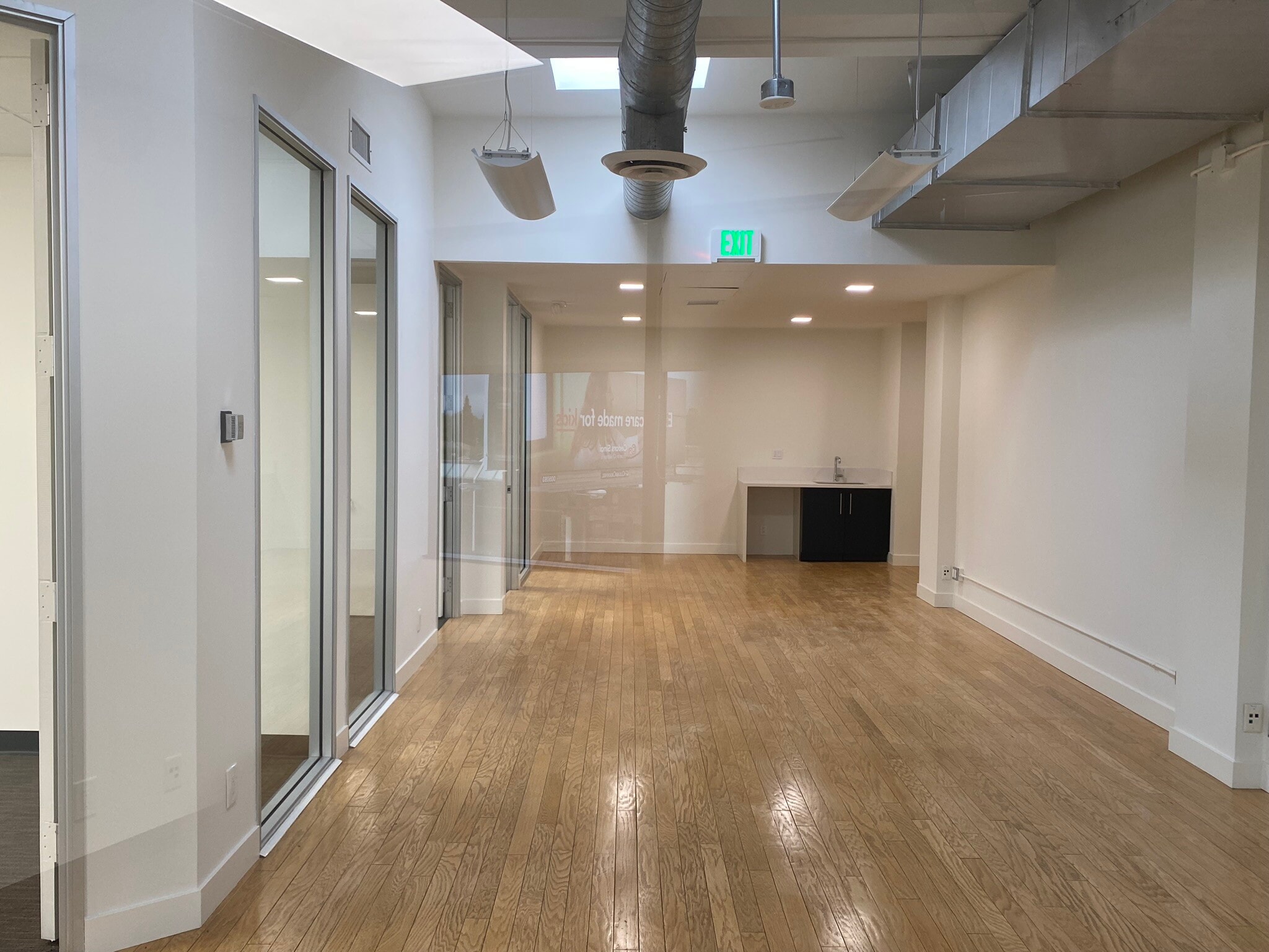 11846 Ventura Blvd, Studio City, CA for lease Interior Photo- Image 1 of 4