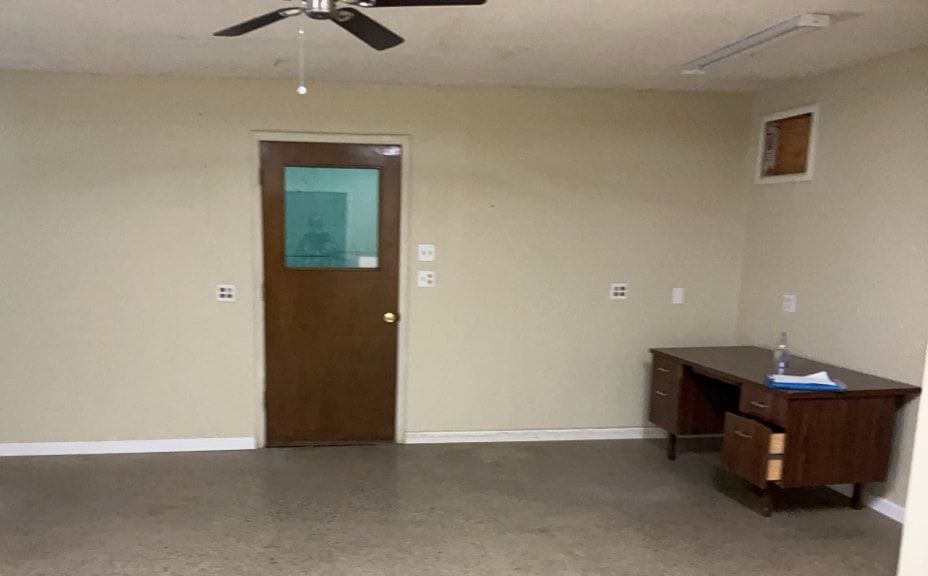 756 Waugh Ln, Ukiah, CA for lease - Building Photo - Image 3 of 10