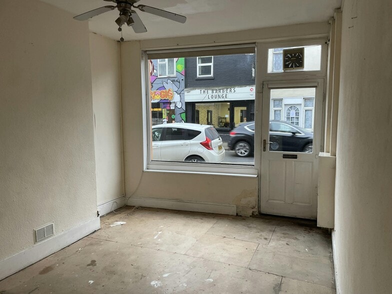 69 Oundle Rd, Peterborough for sale - Building Photo - Image 2 of 5