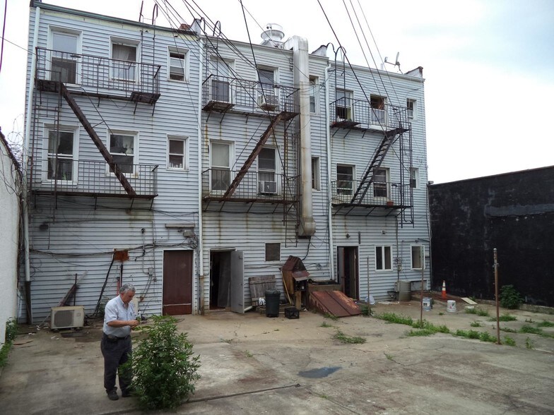 1937 McDonald Ave, Brooklyn, NY à louer - Photo du bâtiment - Image 2 de 26