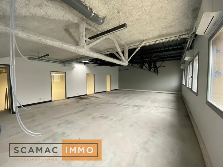 Industrial in Vaux-le-Pénil for lease - Interior Photo - Image 3 of 8